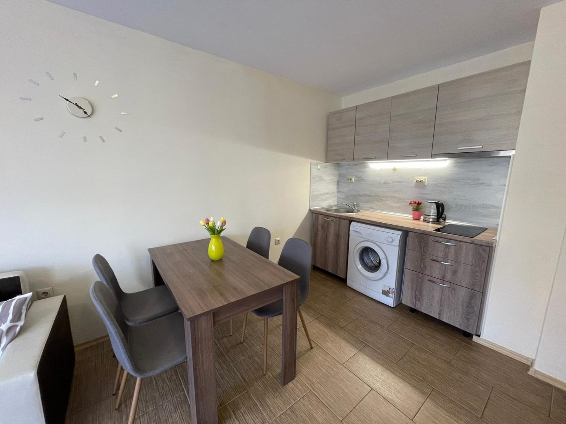 Rich-3 Sp Apartments Ravda Exterior photo